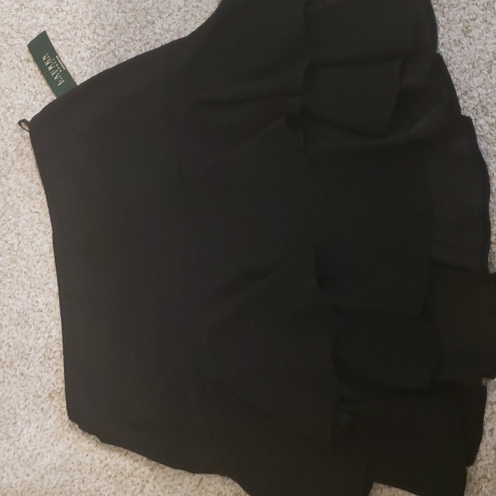 NEW. LAUREN RALPH LAUREN PLUS SIZE SKIRT. SIZE 14W